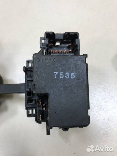 Переключатель подрулевой стеклоочистителей