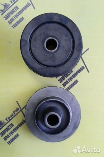Подушка двигателя Caterpillar CAT E305 (низ)