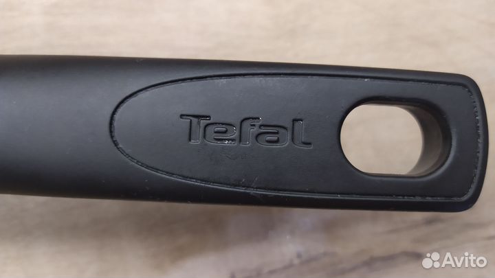 Сковорода Tefal 28 см /убитая