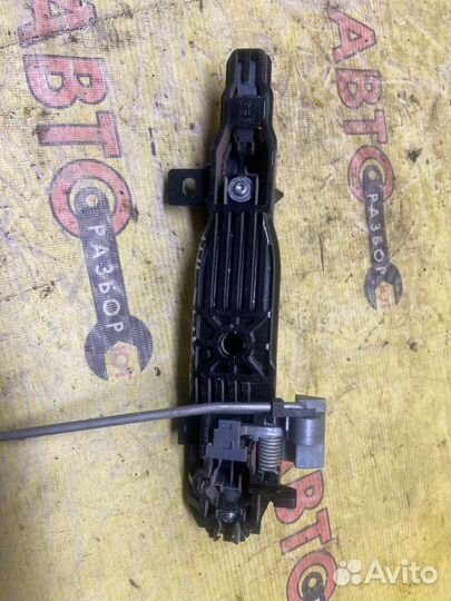 Ручка двери внешняя передняя правая Mazda Mazda2