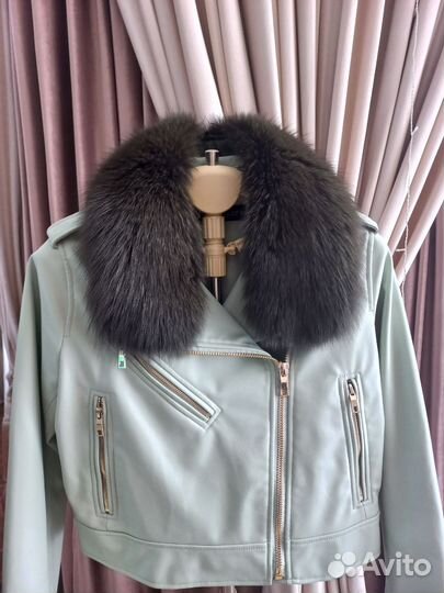 Меховой воротник из песца