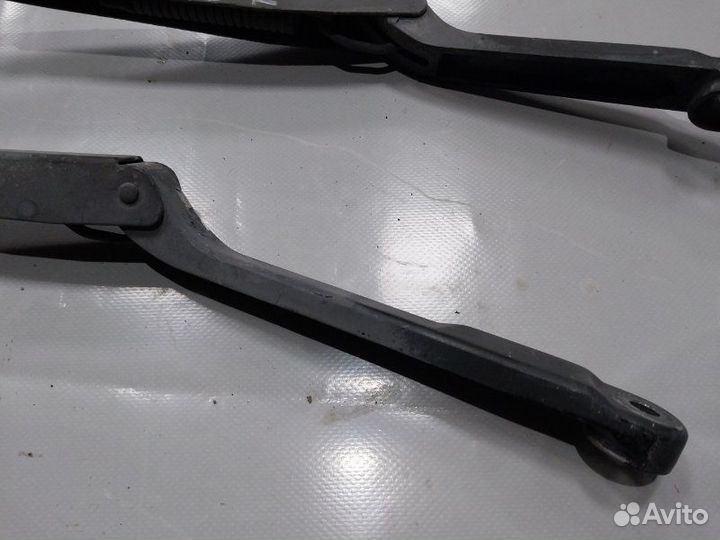 Поводок дворника Заз Сенс седан 1.5 A15SMS 2009