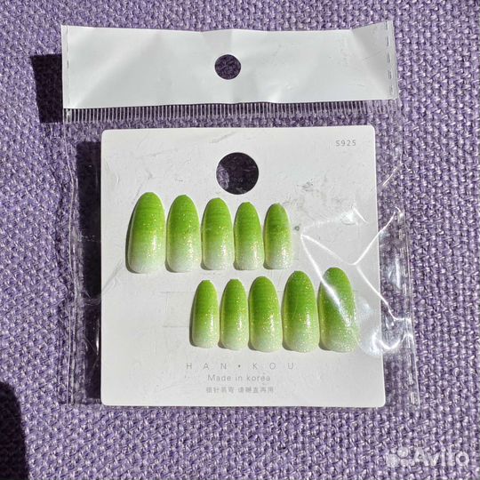 Накладные ногти с клеем