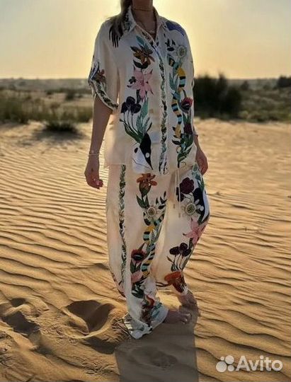 Летний женский костюм