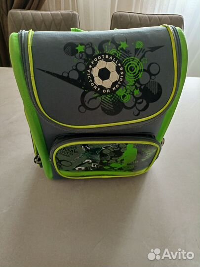 Школьный рюкзак