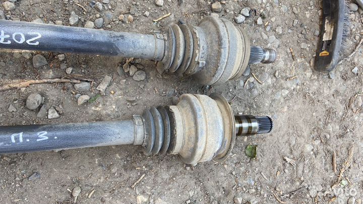 Привод задний Mercedes W207 W204