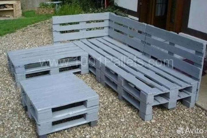 Скамейка из поддонов