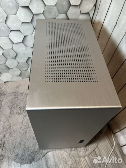 Корпус Jonsbo U6 Silver