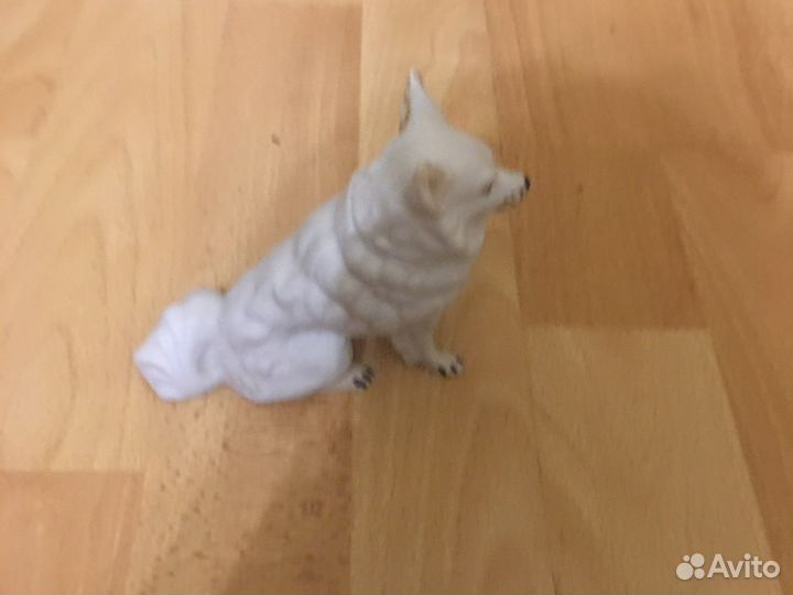 Статуэтка собачка