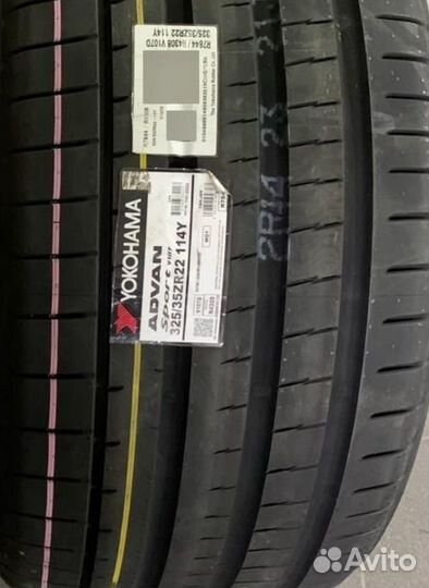 Yokohama Advan Sport V107 285/40 R22 и 325/35 R22 114Y