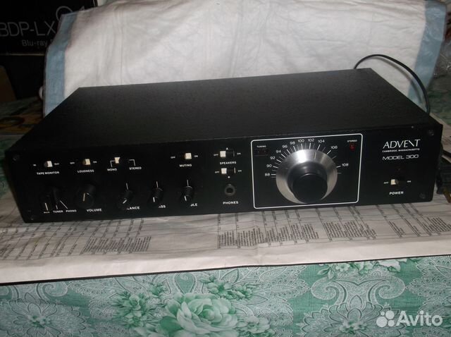 Advent model 300