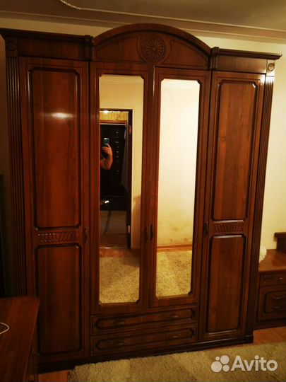 Спальный гарнитур бу