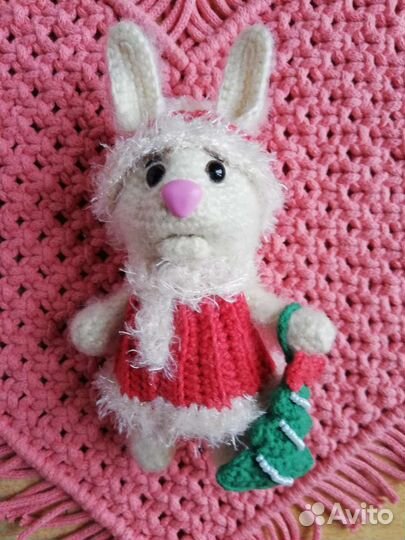 Вязаная игрушка ручной работы, зайка, новая