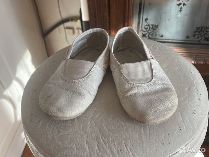 Чешки кожаные j shoes