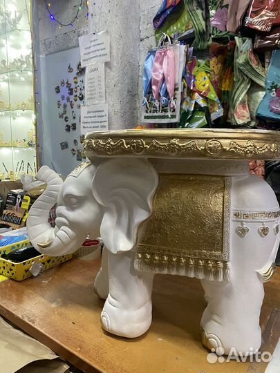 Столик слон