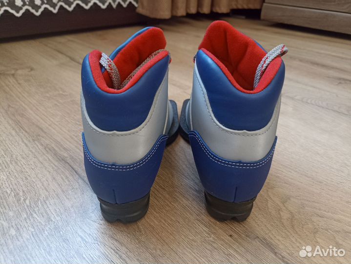 Лыжные ботинки 30 размера