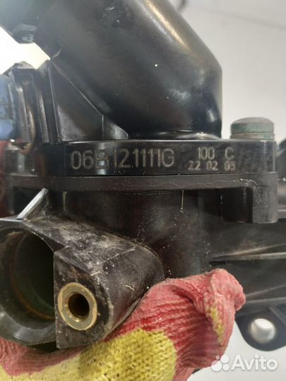 Audi A4 B6 B7 термостат 06B121111G