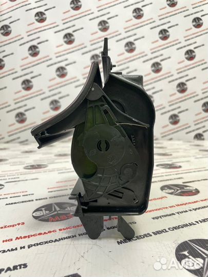 Пепельница торпедо Mercedes E-Class W210