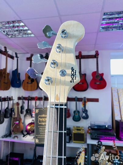 Бас гитара Sqoe Новая