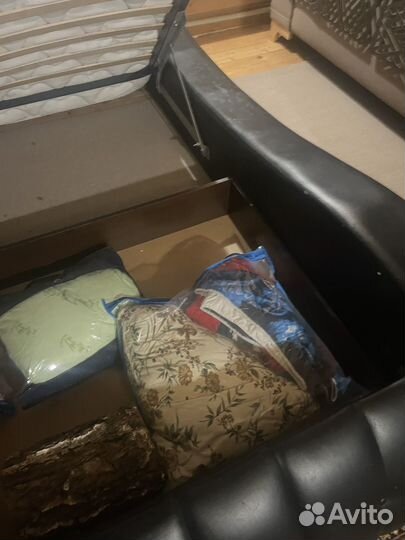 Двухярусная кровать бу (без матраса)