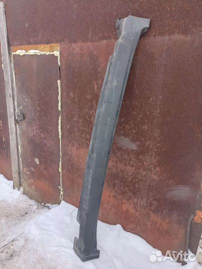 Накладка правого порога Kia Sportage 4