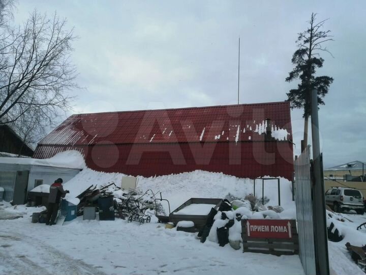 Гараж, > 30 м²