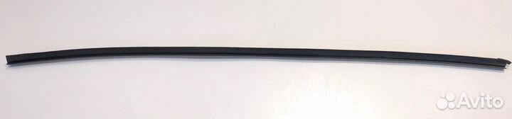 Уплотнитель стекла передней левой двери BMW X5 E53