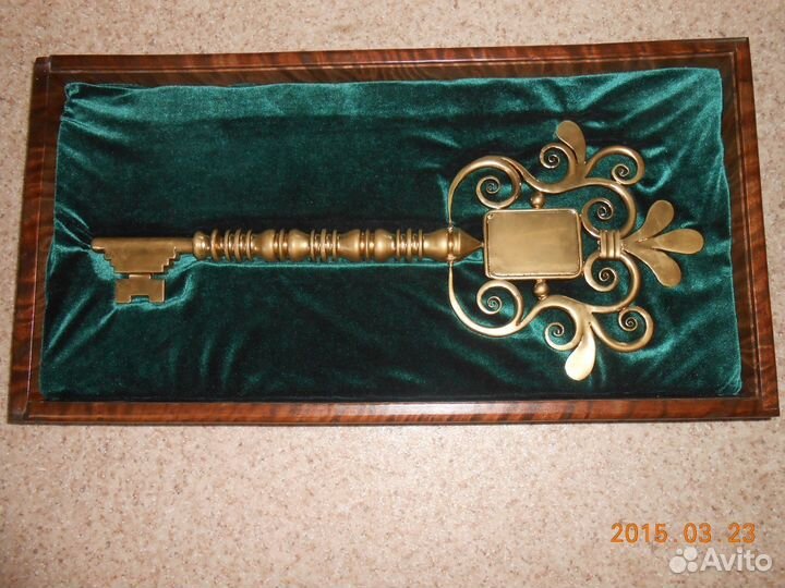 Подарочный ключ на открытие-сдачу объекта