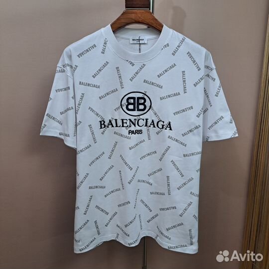 Футболка balenciaga белая