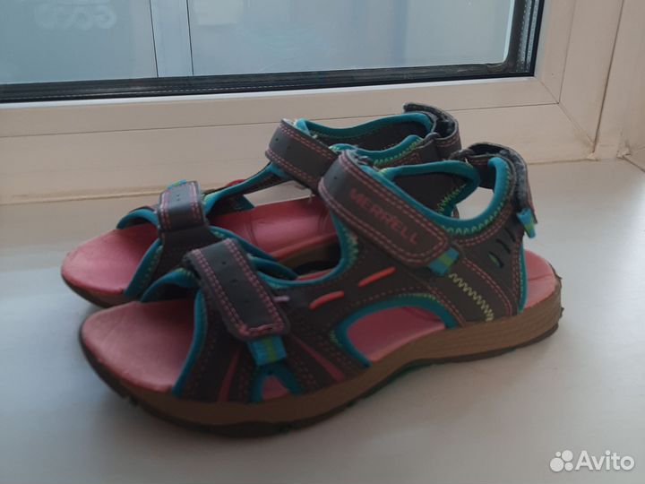 Сандалии для девочки 33размер