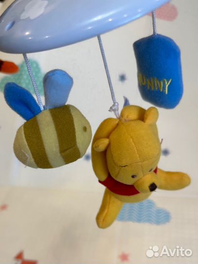 Мобиль ночник на кроватку Tomy Винни Пух