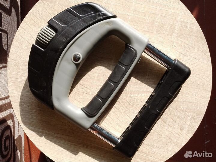 Эспандер кистевой регулируемый