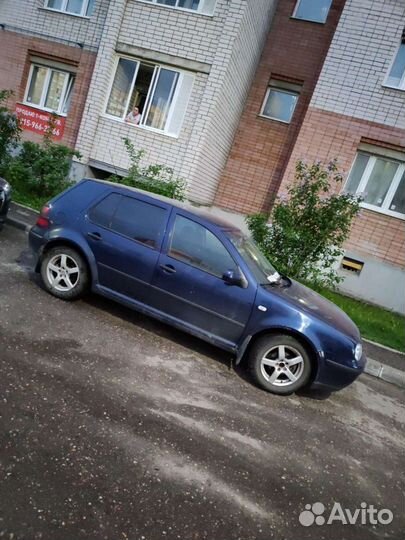 Volkswagen Golf 1.4 МТ, 2001, 258 000 км