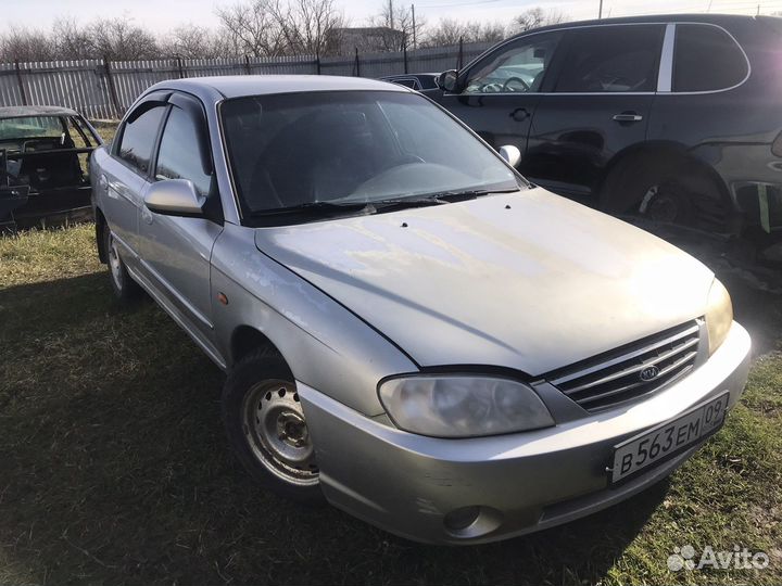 В разборе Kia spectra