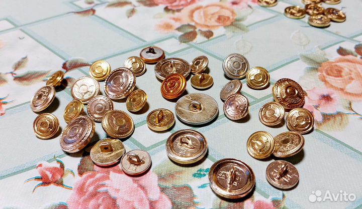 Коллекция пуговиц автомобилист Олимпиады-80 винтаж