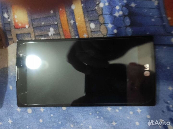 Телефон LG magna