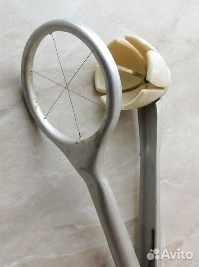 Яйцерезка советская