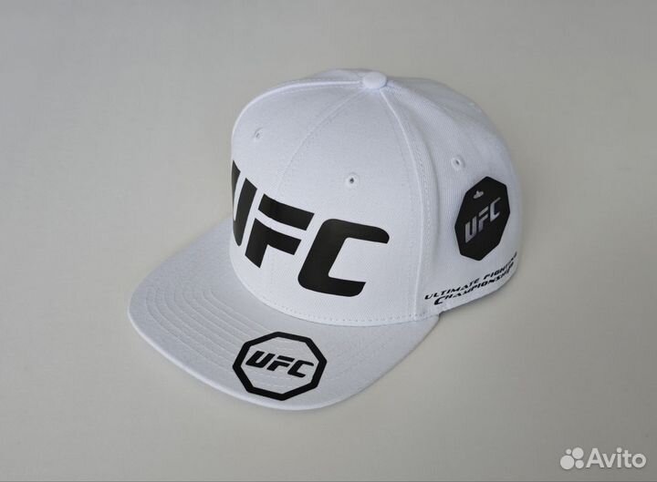 Бeйcболка UFC