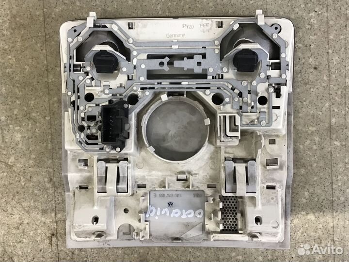 Плафон салонный Skoda Octavia (A7) 2013-2019