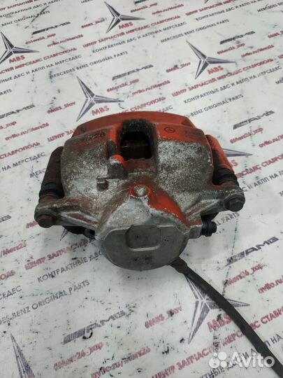 Суппорт передний w204 Mercedes