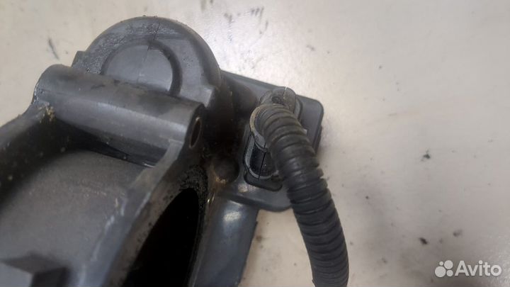 Заслонка дроссельная Mercedes C W205, 2017