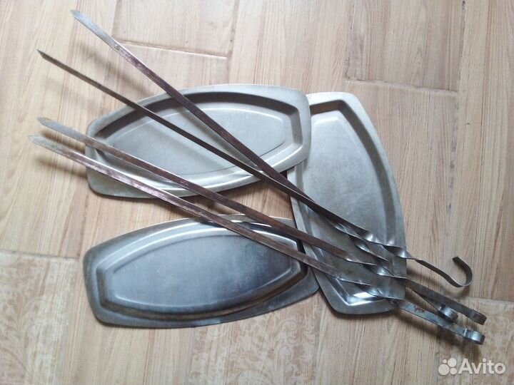 Набор для шашлыка. Тарелки нерж. шампуры. Кружки