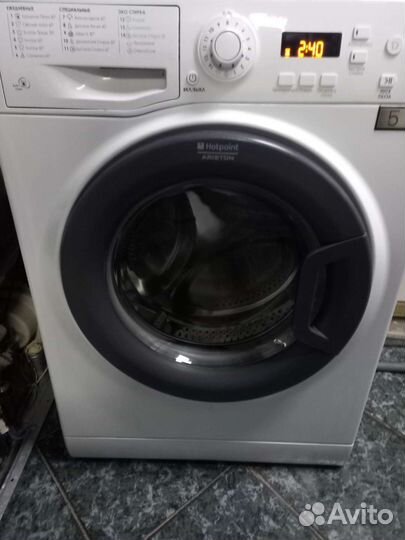 Продаётся стиральная машинка Аристон