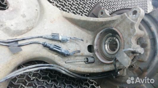 Ступица задняя левая mercedes benz vito W639 (JDN2