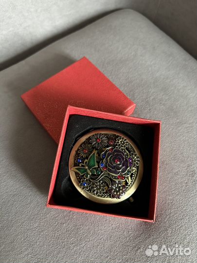 Зеркало карманное сувенирное металическая