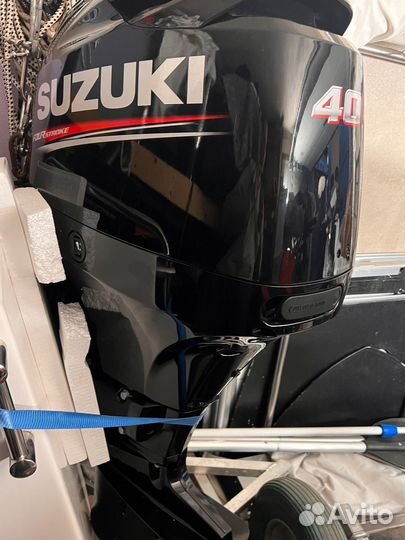 Лодочный мотор Suzuki (Сузуки) DF 40 ATS витрина