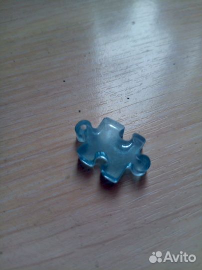 Кулон из эпоксидной смолы