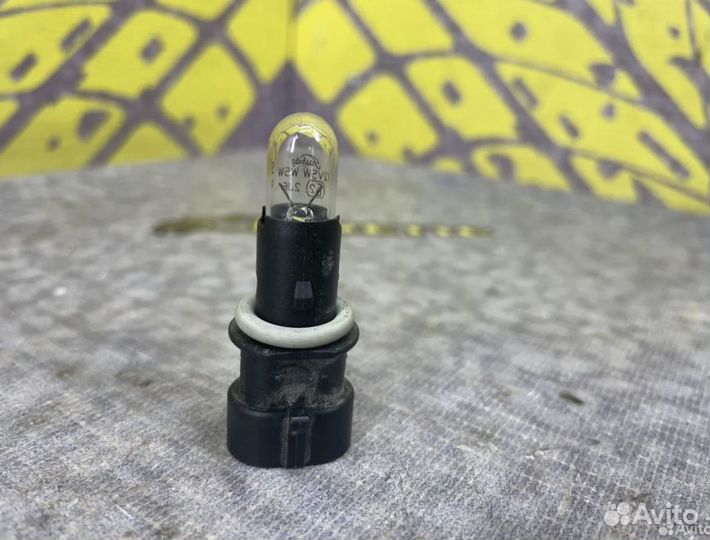 Патрон лампы в фару VW Polo Поло 5 до 2015