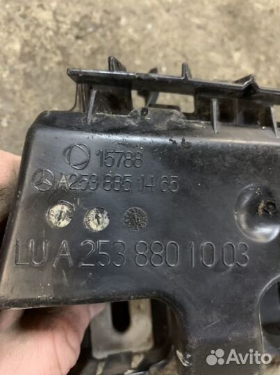 Кронштейн заднего бампера w253 glc