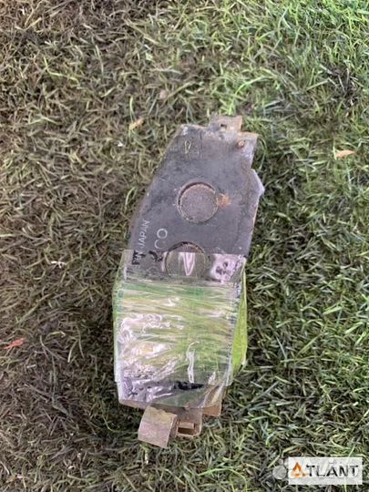 Колодки тормозные передний toyota noah